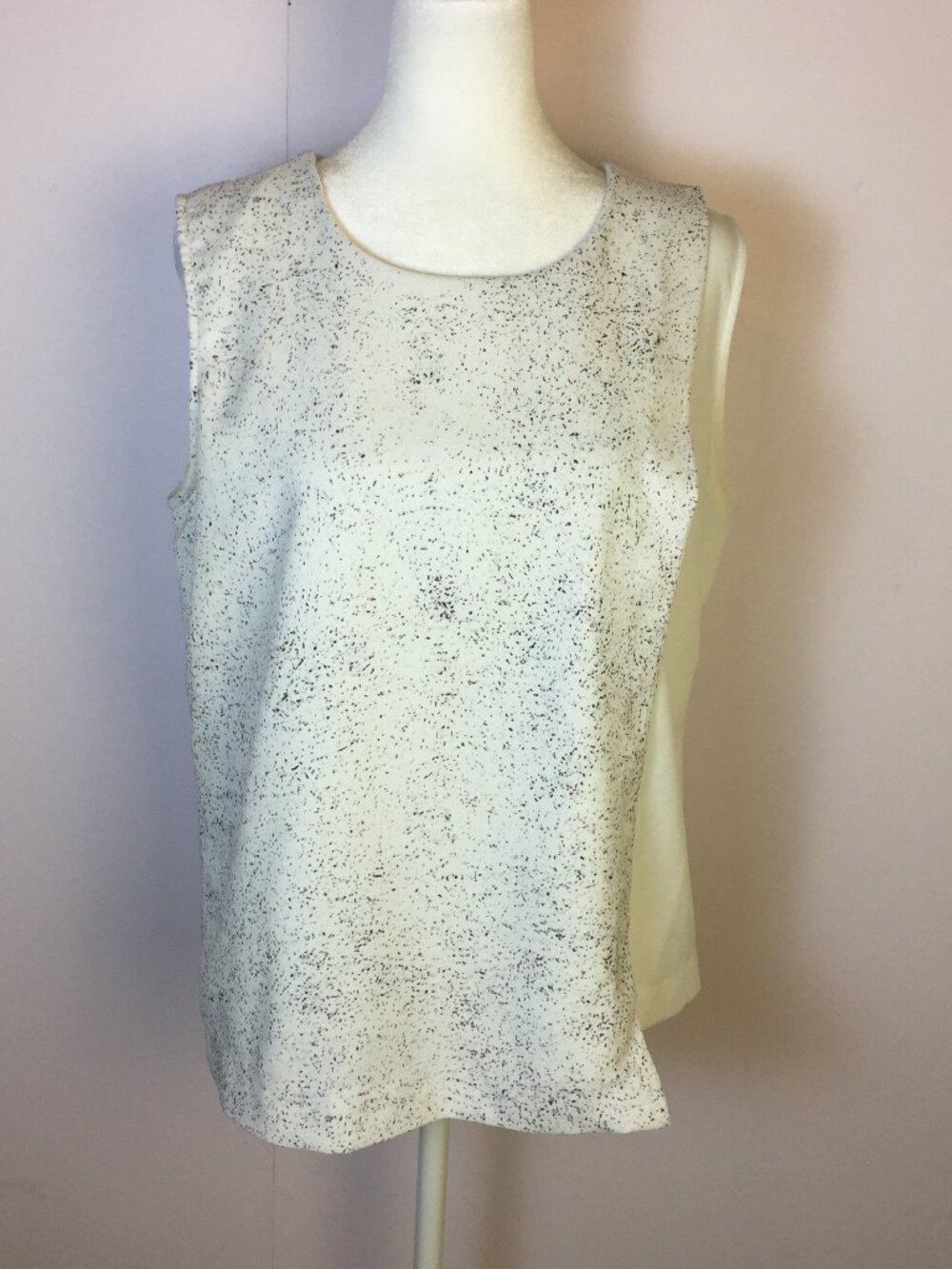 Willi Smith Blouse Tank Top Sz M Woman White Black Splatter Sleeveless Crew Neck